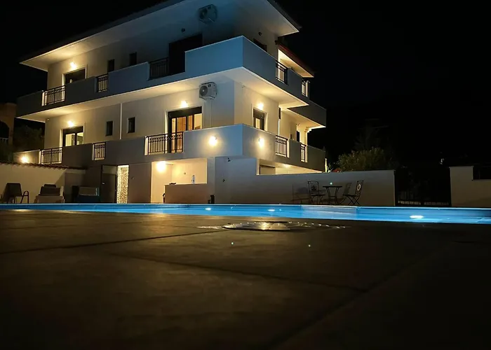 Apartment 2 Macky Ground Floor Ano Almiri