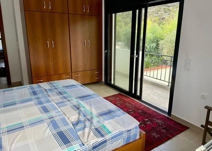 Apartment 2 Macky Ground Floor *